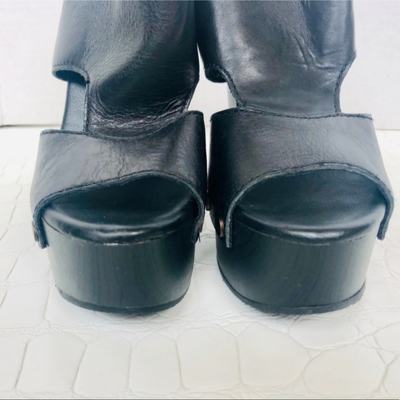 Calvin Klein “Terra” Leather Peep Toe Platforms - Picture 4 of 10